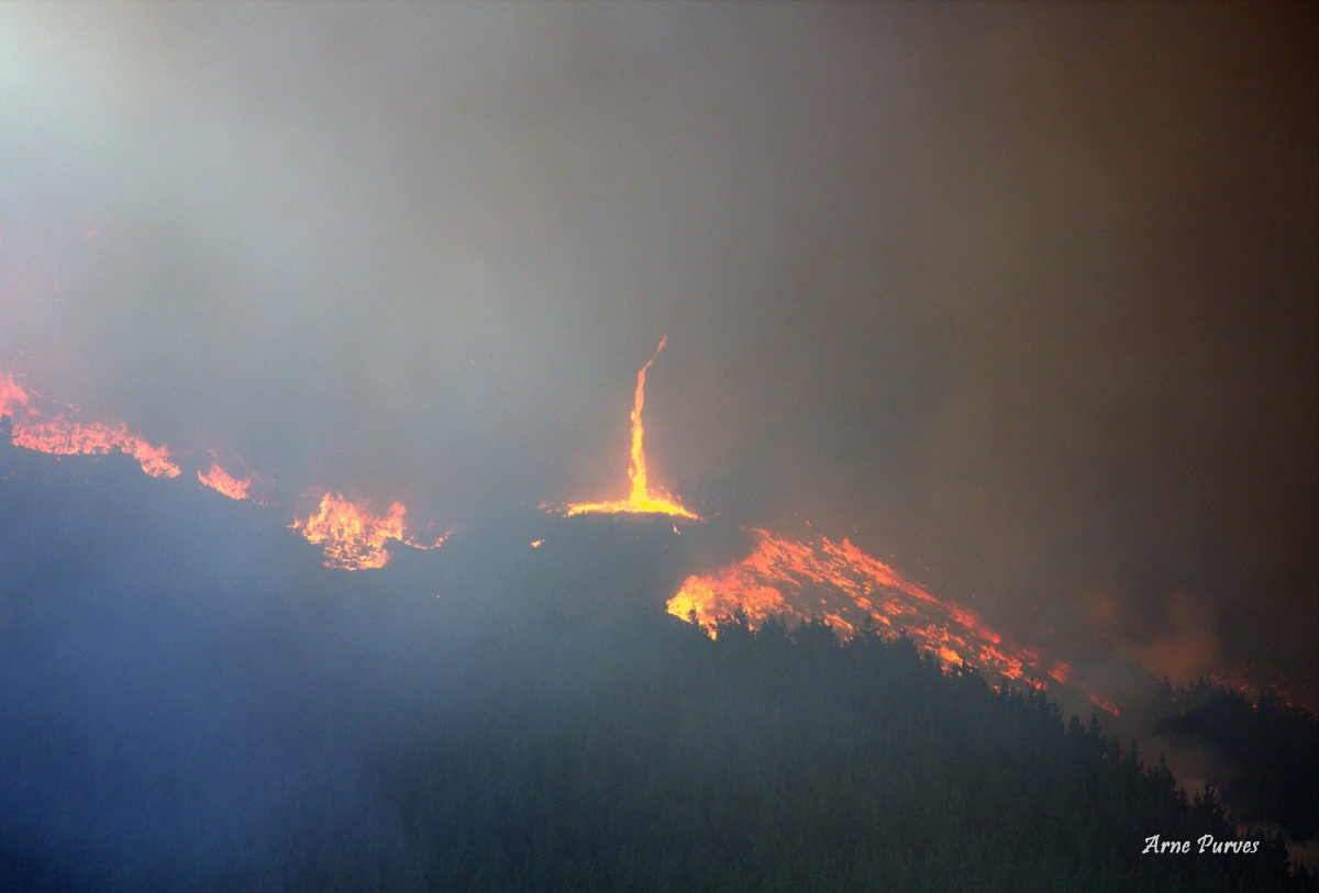 Arne Purves fire whirl